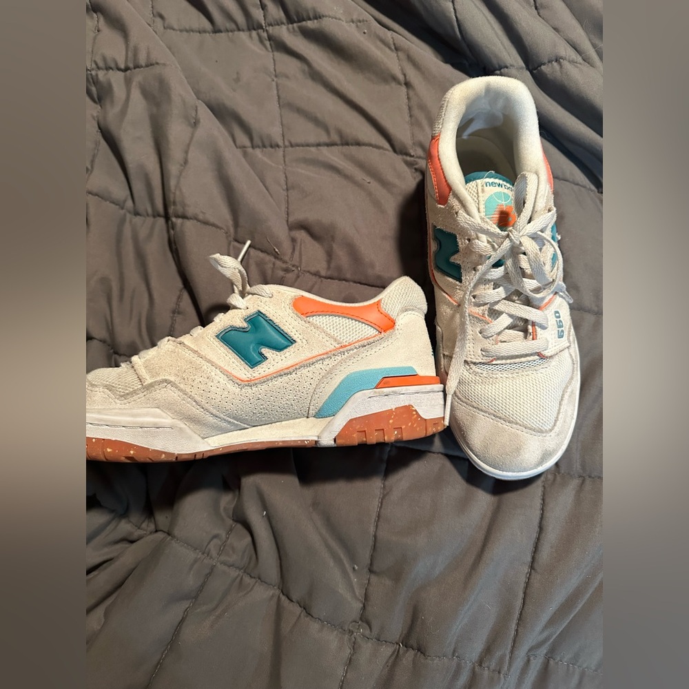 New Balance 550s